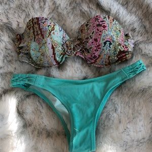 Mint green VS bathing suit size 32C top xs bottoms